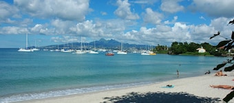 New landlord! 2 bedrooms, renovated, at a Creole village, near beach, parking