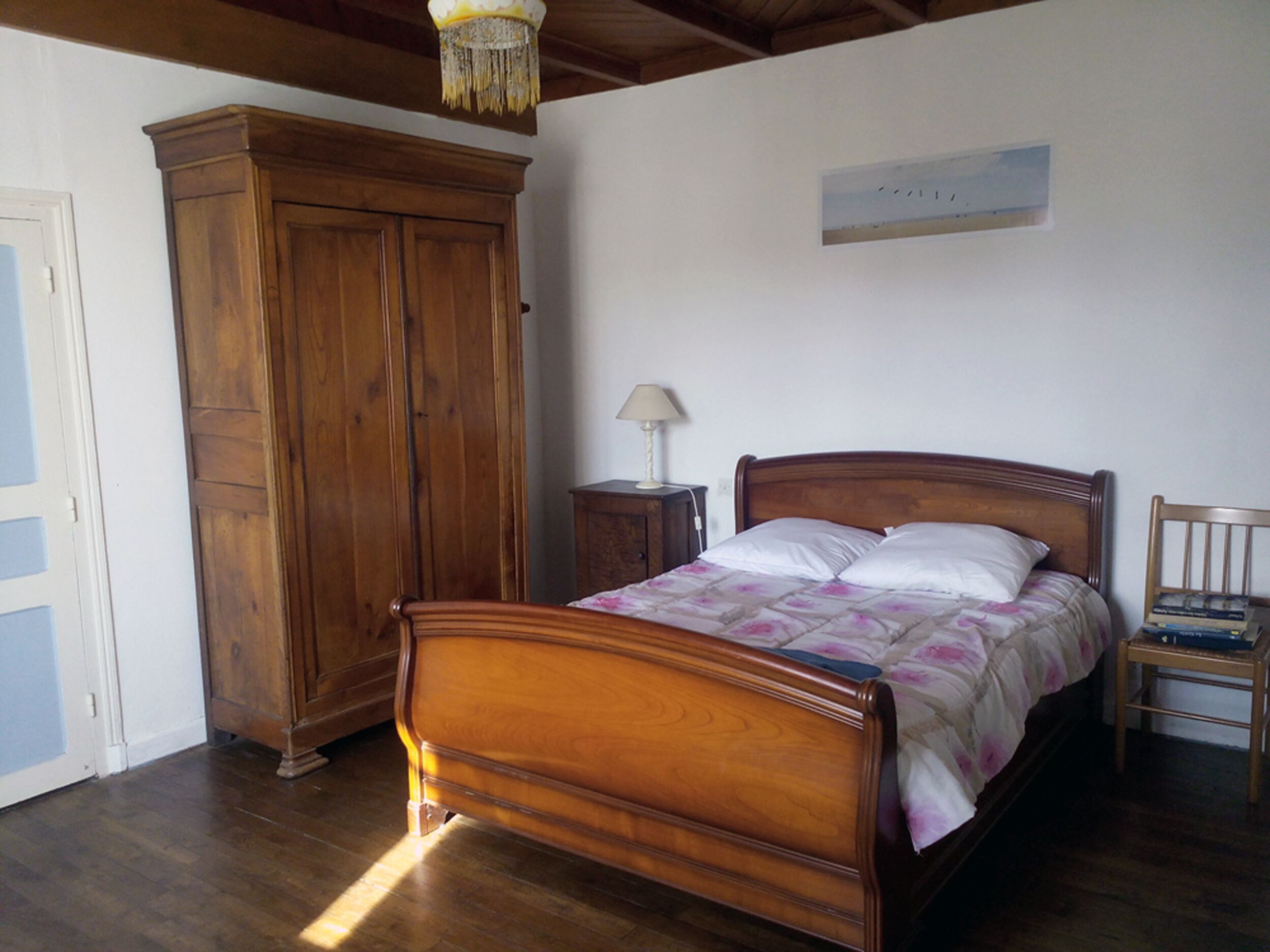 3 chambres, fer et planche à repasser, Wi-Fi gratuit