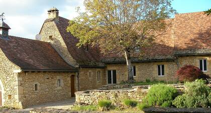 Le logis de Contie, gĂźte de charme de 200 m2, entre Sarlat et Lascaux.