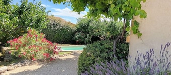 Le Petit Mas, au cĆur du Luberon avec sa piscine privĂ©e, pour 2 pers.