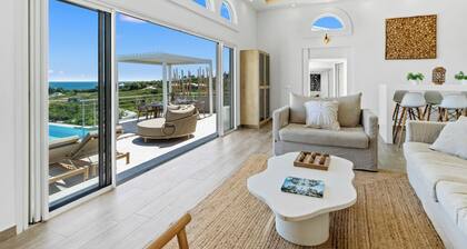 Villa Topaze - An Astonishing view on Orient Bay