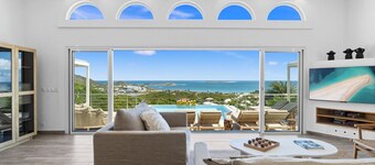 Villa Turquoze, an astonishing view on Orient Baie