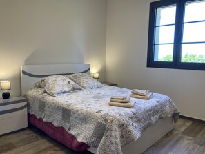 4 bedrooms, iron/ironing board, travel cot, free WiFi