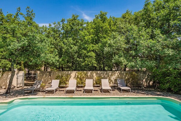 Outdoor pool, sun loungers