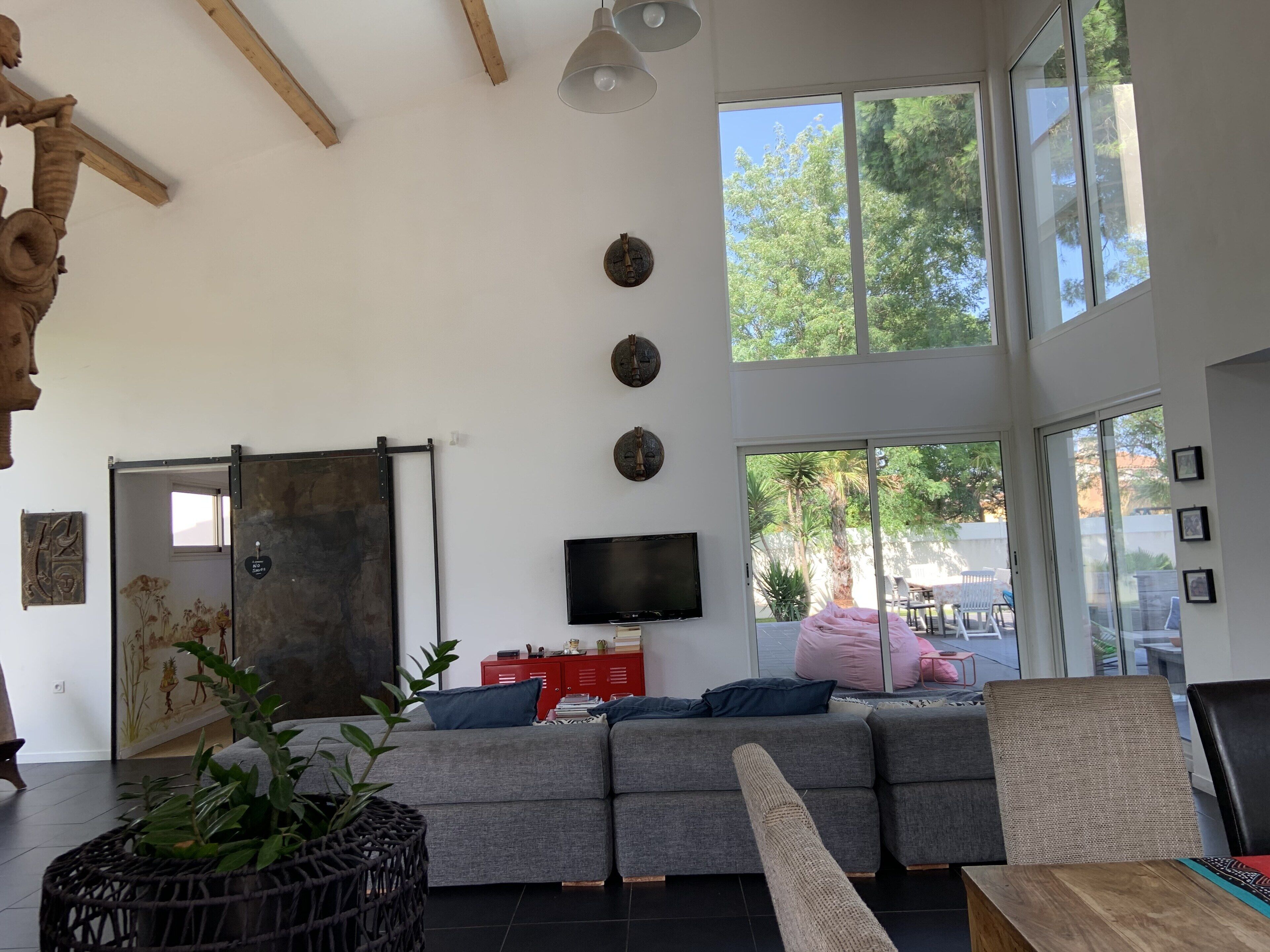 電視、書籍、音響