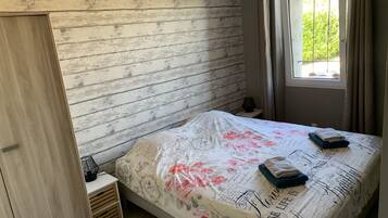 5 Schlafzimmer, Bügeleisen/Bügelbrett, Reisekinderbett, kostenloses WLAN