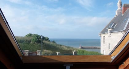 Gite,sea view,all comforts, garden, 2 bedrooms for 4 people close to Omaha Beach