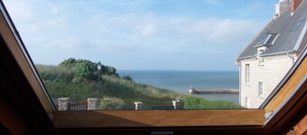 Gite,sea view,all comforts, garden, 2 bedrooms for 4 people close to Omaha Beach