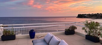 FRONT DE MER, 50 m² LUXUEUX, 4 Personnes, Beach at 50m, TERRACE of 80m², 3 beds