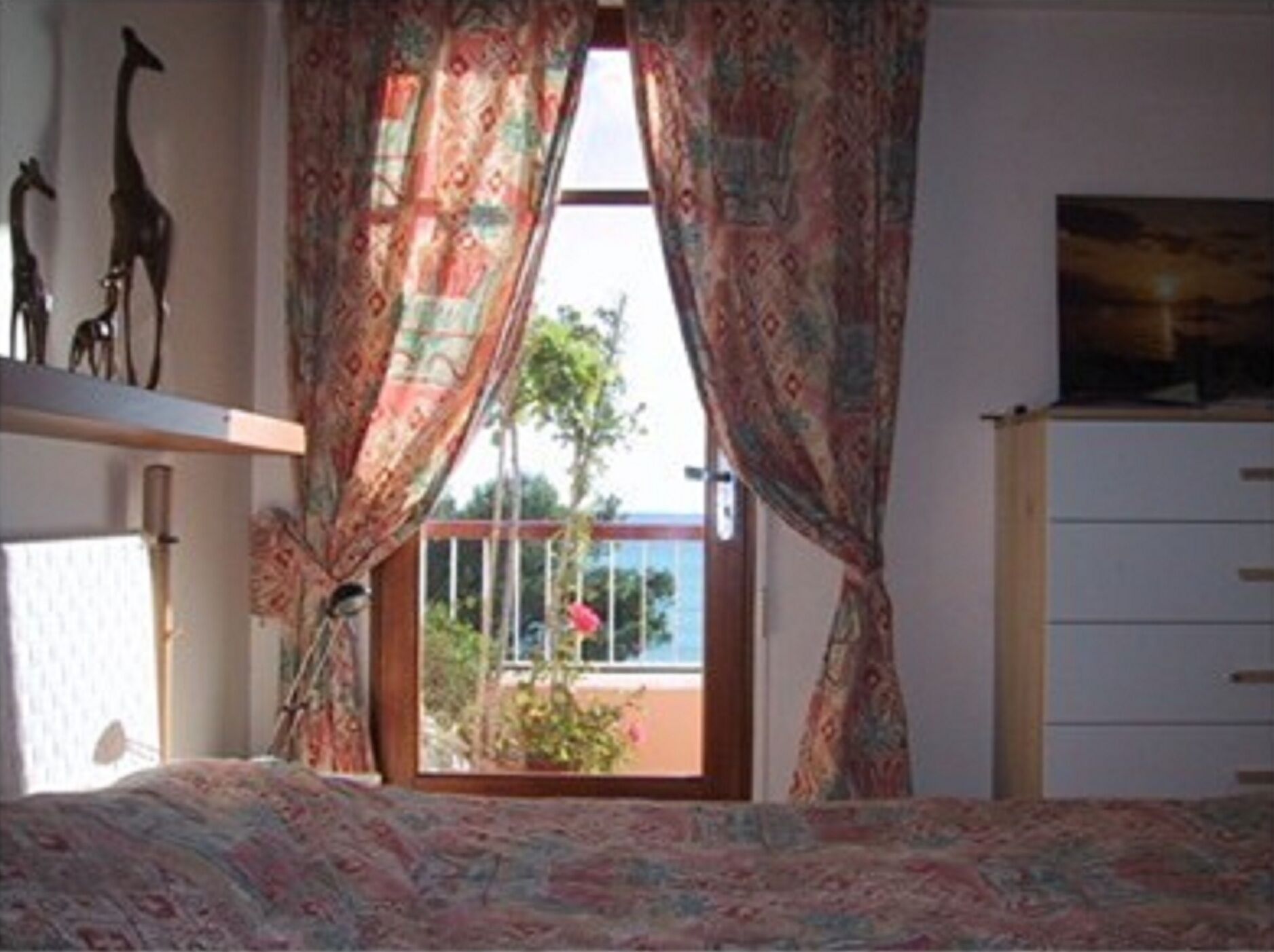 3 chambres, fer et planche à repasser, Wi-Fi gratuit, draps fournis