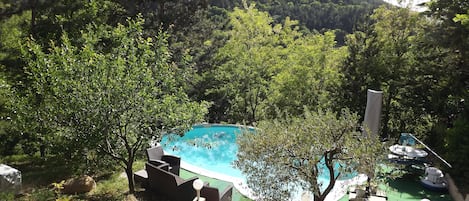 Alberca al aire libre