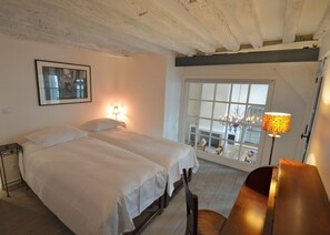 3 habitaciones y caja de seguridad en la habitación 