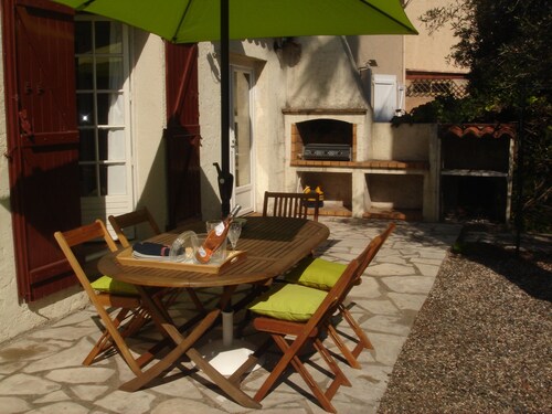 Townhouse ,, 3 + 1 bedrooms, 2. 5 bathrooms, air conditioning, wifi PRICE REDUCED