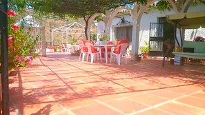 屋外ダイニングエリア