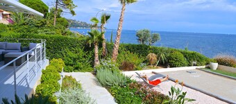 VILLA very CENTRAL ; PANORAMIC SEA VIEWS ; Heated Pool ; Saint-TROPEZ VIEW !