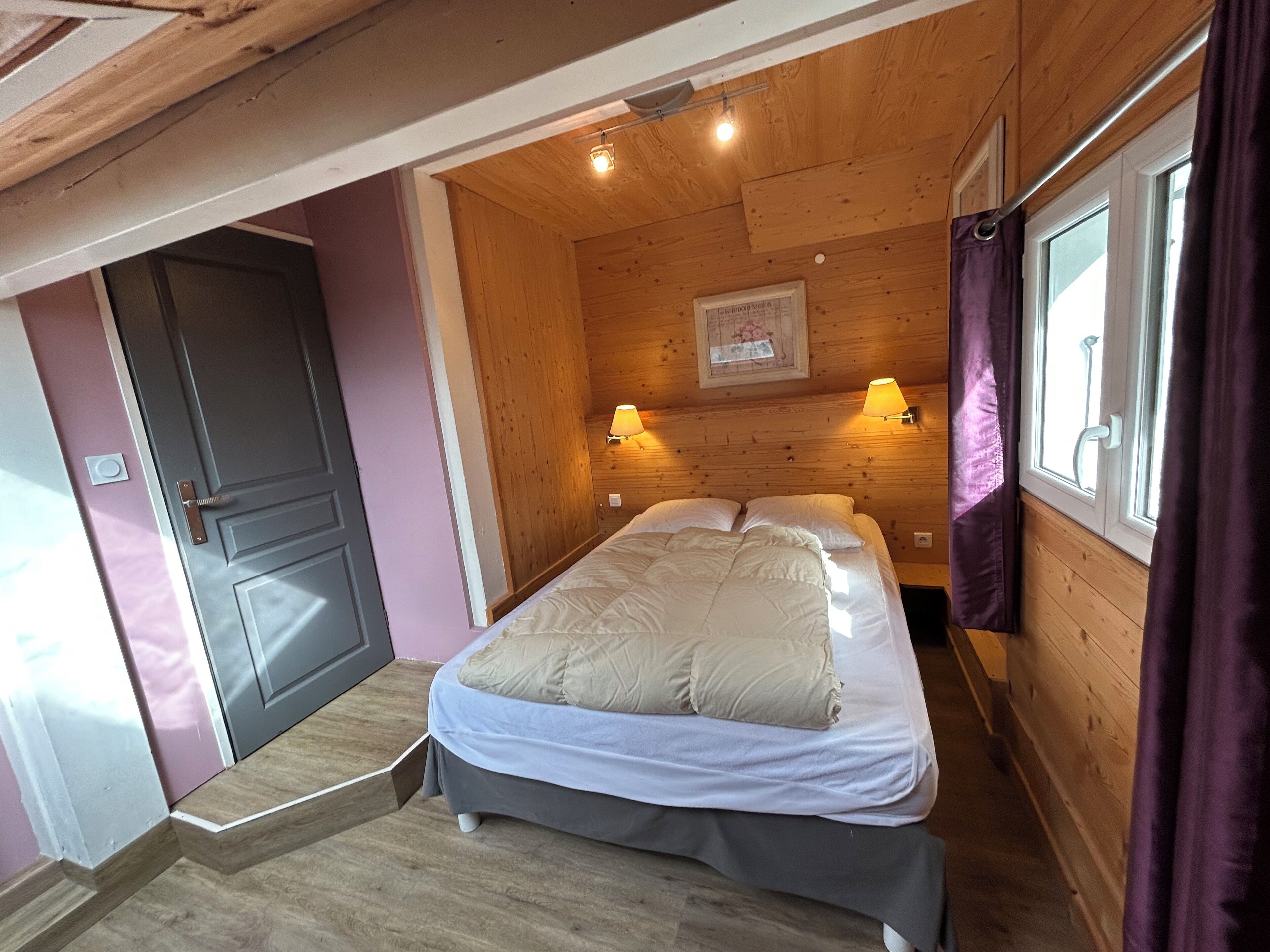 1 slaapkamer, een strijkplank/strijkijzer, gratis wifi