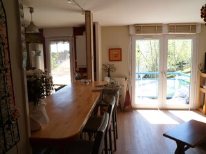 Dining - Vast T2 60m² duplex. Near ferry terminal, beach and Conleau PIBS (Vannes)