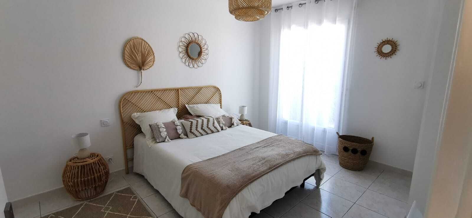 3 chambres, fer et planche à repasser, lit parapluie, Wi-Fi gratuit