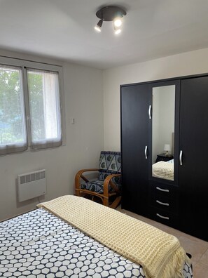 2 bedrooms, desk, iron/ironing board, free WiFi - Terrazza Camporé - Corsican charm and a large sunny terrace in Évisa (Évisa)