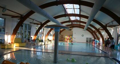 Mobilhome 4/6 personnes dans village vacances 4 étoiles