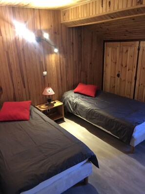 3 Schlafzimmer, Bügeleisen/Bügelbrett, kostenloses WLAN