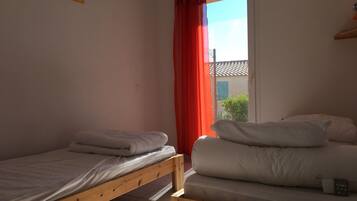 3 Schlafzimmer, Bügeleisen/Bügelbrett, Reisekinderbett, kostenloses WLAN