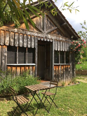 Exterior - Small, charming wooden house 10 minutes walk from Sarlat city center (Sarlat-La-Canéda)