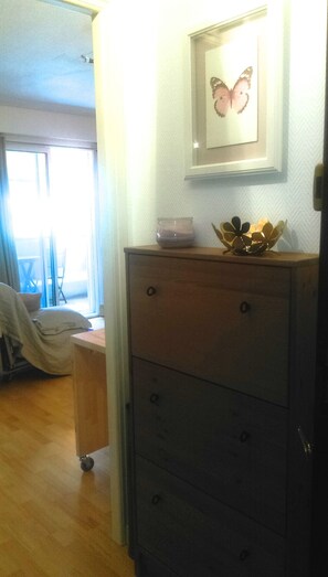 Interior - Large studio near the sea (400m.) And all the shops (Roquebrune-Cap-Martin)