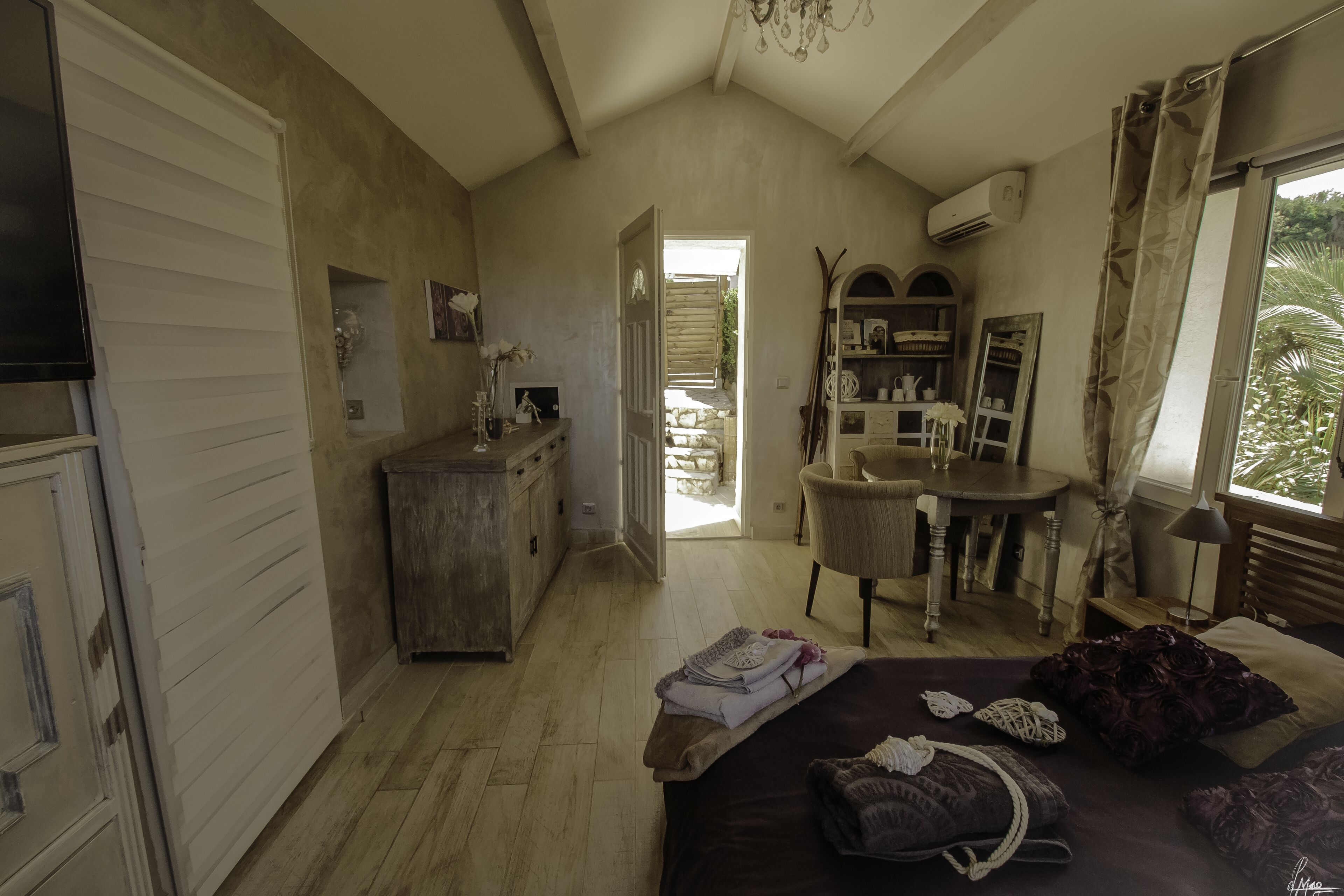 1 chambre, fer et planche à repasser, Wi-Fi gratuit, draps fournis