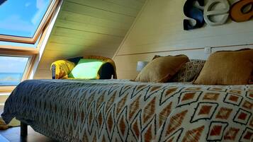 3 slaapkamers, een strijkplank/strijkijzer, reisbedje, gratis wifi