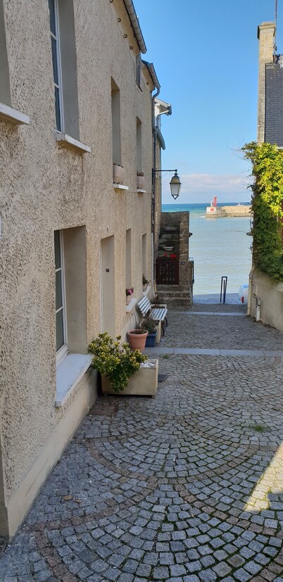 4 * apartment exceptional sea view Normandy landing beaches France