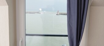 4 * apartment exceptional sea view Normandy landing beaches France