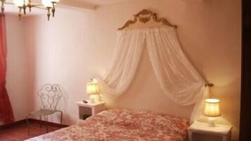 2 chambres, fer et planche Ă repasser, Wi-Fi, draps fournis