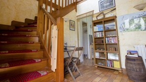 Interior - Family cottage by the water, 9 people, 3 bathrooms, fireplace, 10 km from DIEPPE (Offranville)
