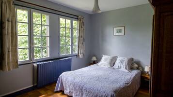 4 chambres, fer et planche Ă repasser, Wi-Fi gratuit, draps fournis