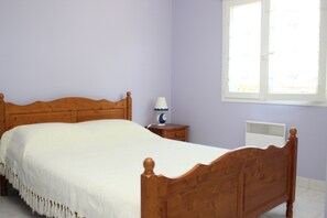 2 Schlafzimmer, Bügeleisen/Bügelbrett, Reisekinderbett, kostenloses WLAN