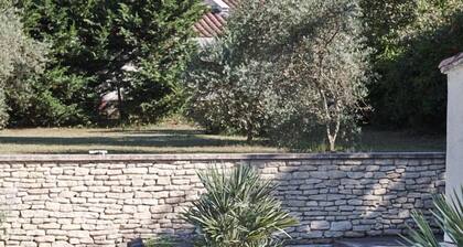 GROßE CHARAKTERVILLA IM HERZEN VON LUBERON