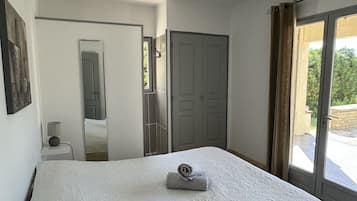 6 Schlafzimmer, Bügeleisen/Bügelbrett, Reisekinderbett, kostenloses WLAN