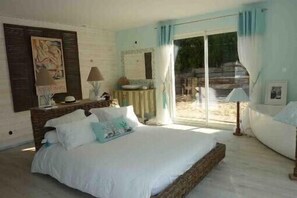 5 chambres, fer et planche à repasser, Wi-Fi gratuit