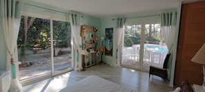 5 chambres, fer et planche à repasser, Wi-Fi gratuit