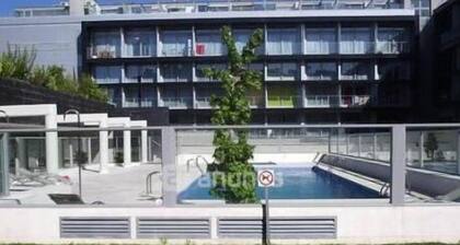 Cómodo apartamento de 2 dormitorios 2 baños con garaje y piscina
