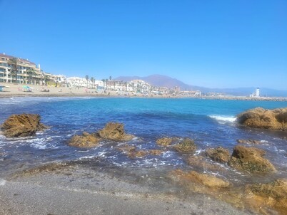 Comfortable apartment with sea view -5 pools - WIFI