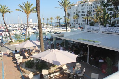 Comfortable apartment with sea view -5 pools - WIFI