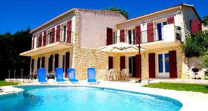 Luxury new and quiet holiday villa with pool and nice view of the French Riviera