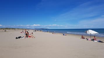 Vlak bij het strand