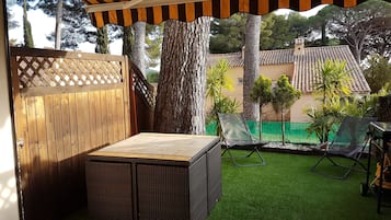 Bain à remous extérieur