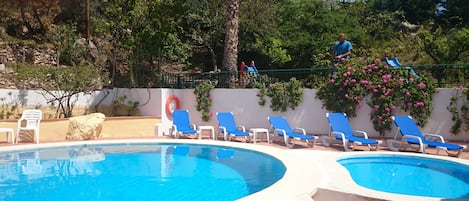Piscina all'aperto
