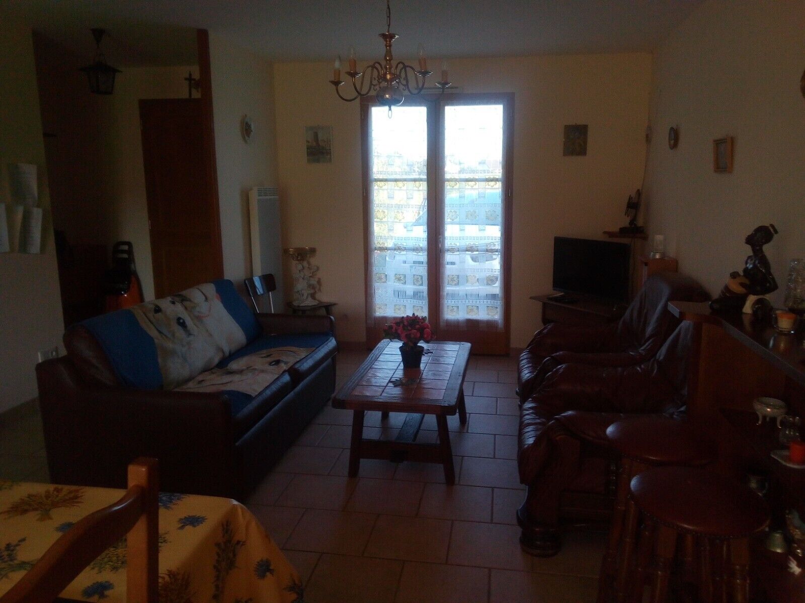 TV, DVD player, table football, ping pong