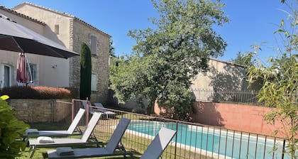 Beautiful village house in Goult