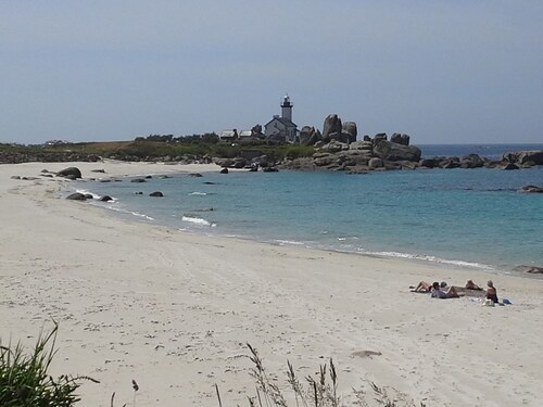 Eine möblierte 5 ***** - Unabhängige apprt in Villa 100 m vom Meer